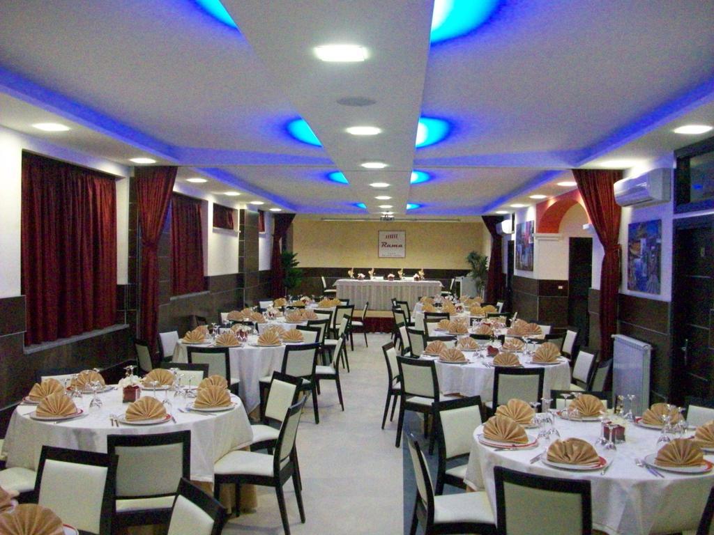 Rama Palace Hotel Casalnuovo Di Napoli Buitenkant foto